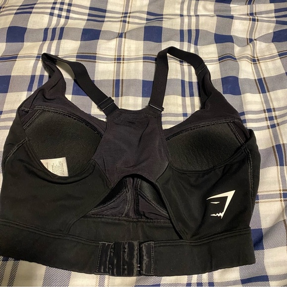 3/$50 Gymshark sports bra - Picture 3 of 4